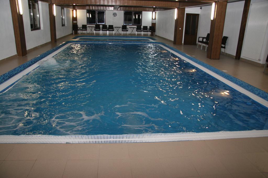 Pensiunea Mario & Ema Hotel Cîrlibaba Veche Exterior photo
